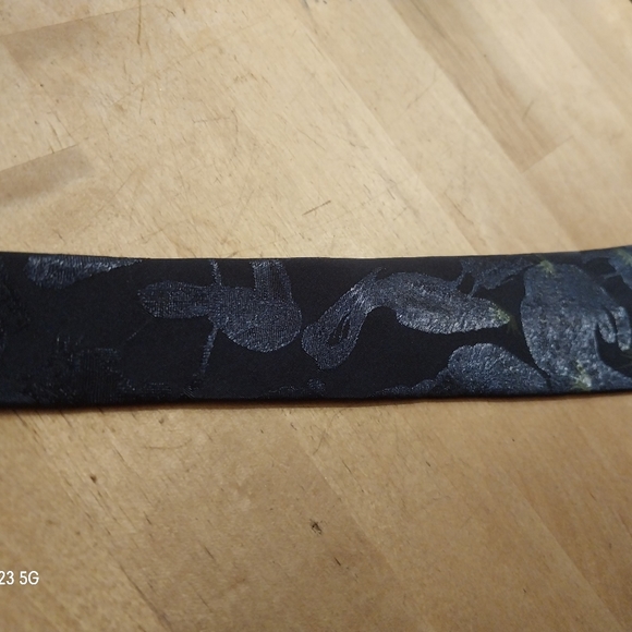 NECKTIE: Zazzle PANDA, "Animal Tracks" Color palette: BlueBOLD, Eye Catching! - Picture 4 of 4